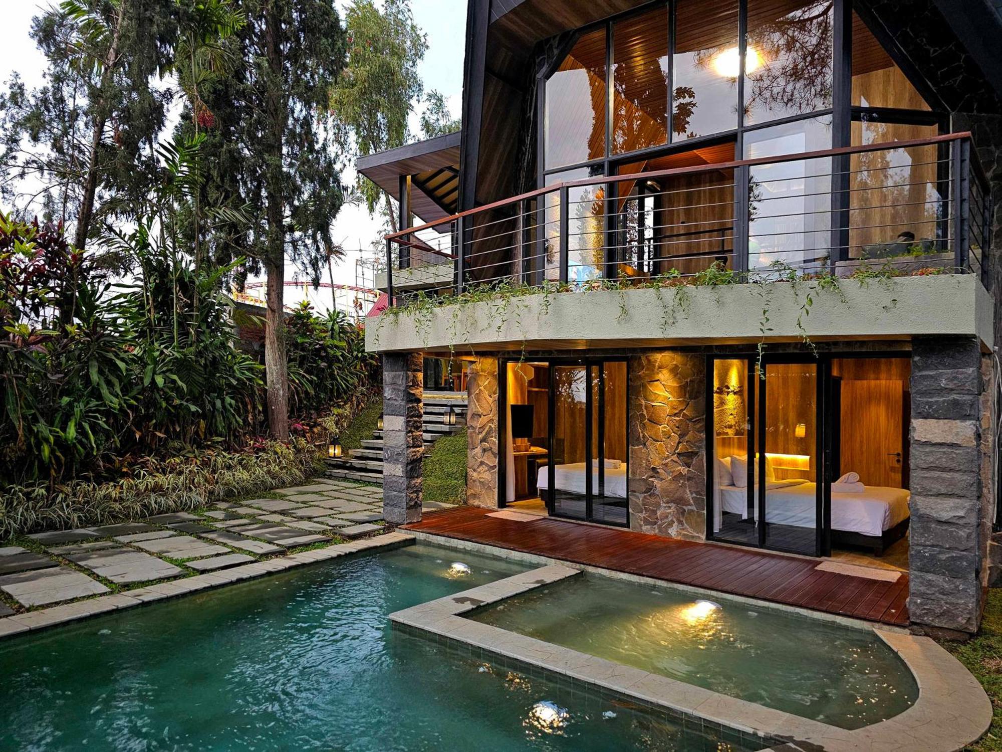 Villa 4-Br Klub Bunga No 4 Batu Malang エクステリア 写真