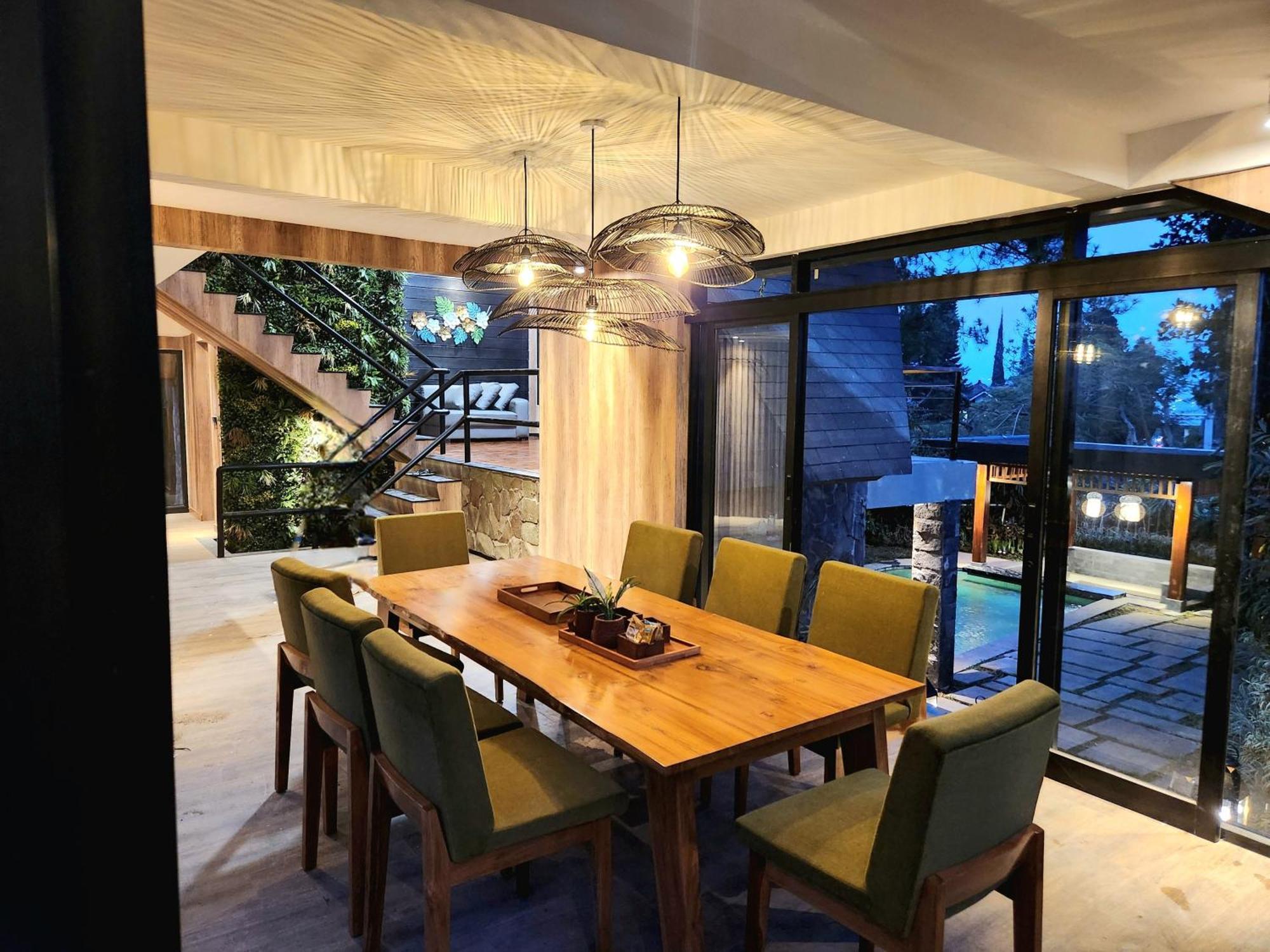 Villa 4-Br Klub Bunga No 4 Batu Malang エクステリア 写真