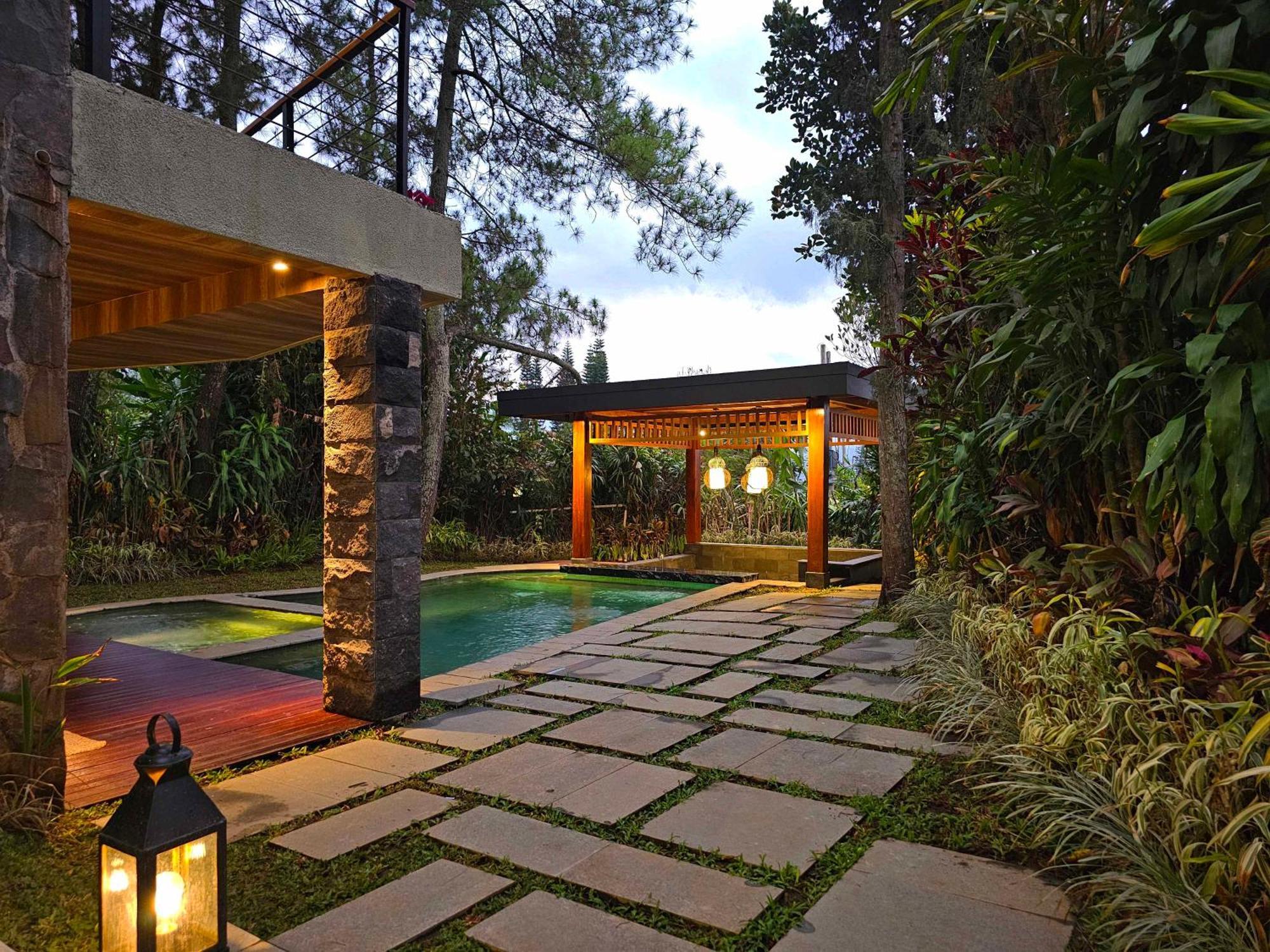 Villa 4-Br Klub Bunga No 4 Batu Malang エクステリア 写真